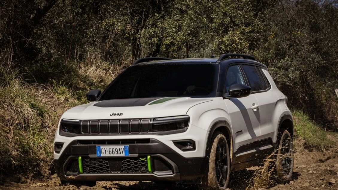 Jeep Avenger 4xe, come funziona trazione integrale intelligente