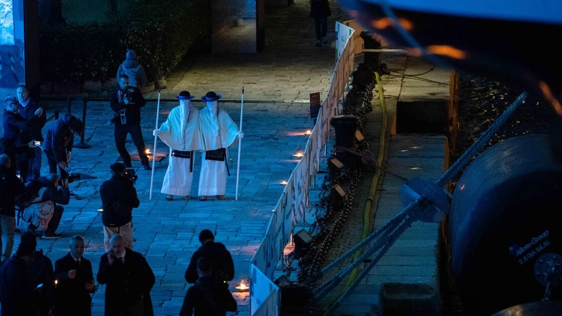 Anche sul Vespucci i tradizionali riti pasquali di Taranto