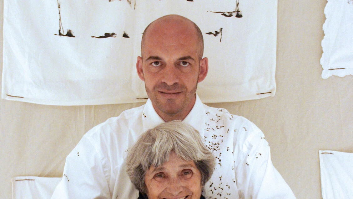 'Lenzuola d'acqua', New York omaggia Maria Lai e Antonio Marras