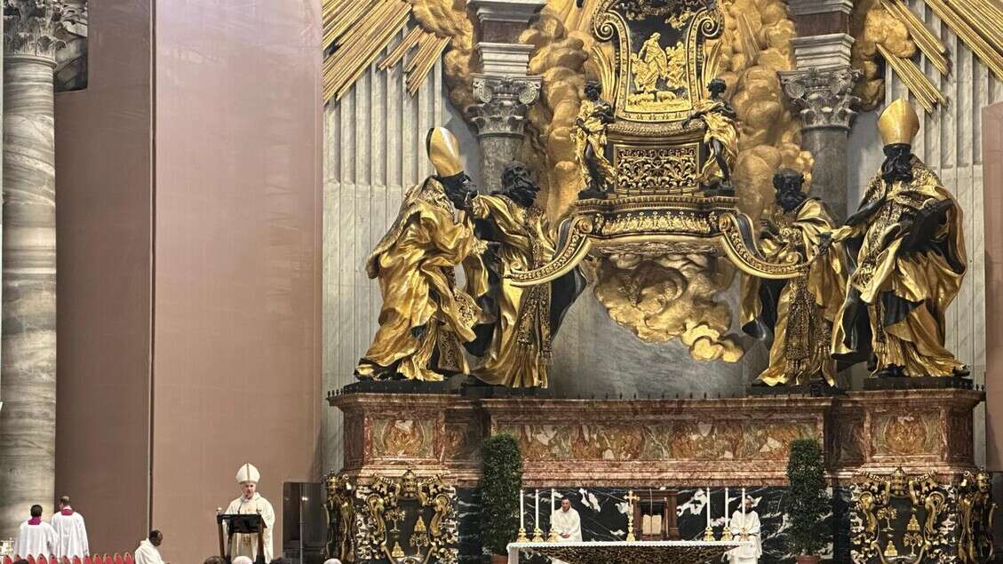 Mons. Giuliodori, preghiamo perché il Papa superi questo momento