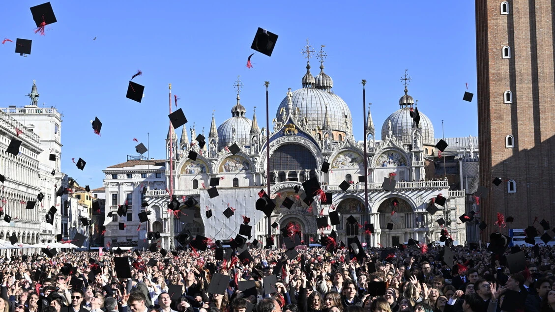 Ca' Foscari celebra 2.300 lauree e ricorda Cecchettin e Solesin