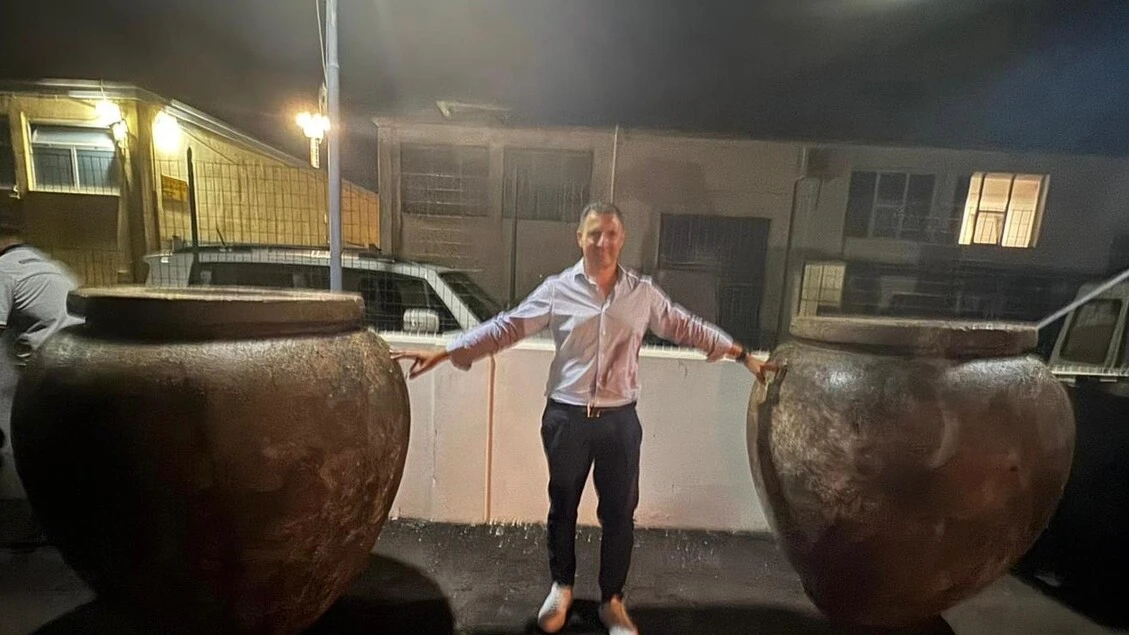 Peschereccio recupera due 'dolia' romane in acque di Gaeta