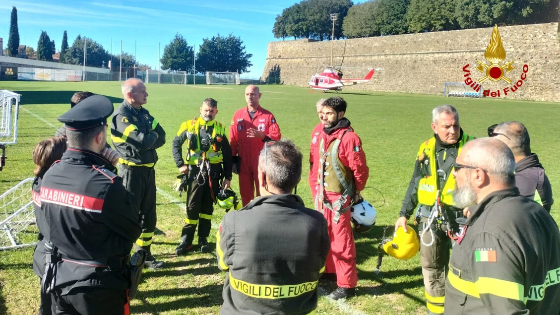 ANSA/20enne scomparsa a Montalcino,unica traccia i suoi occhiali