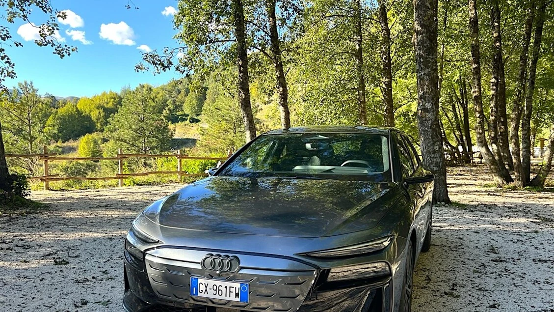 Audi S6 Avant e-tron, il comfort incontra le prestazioni