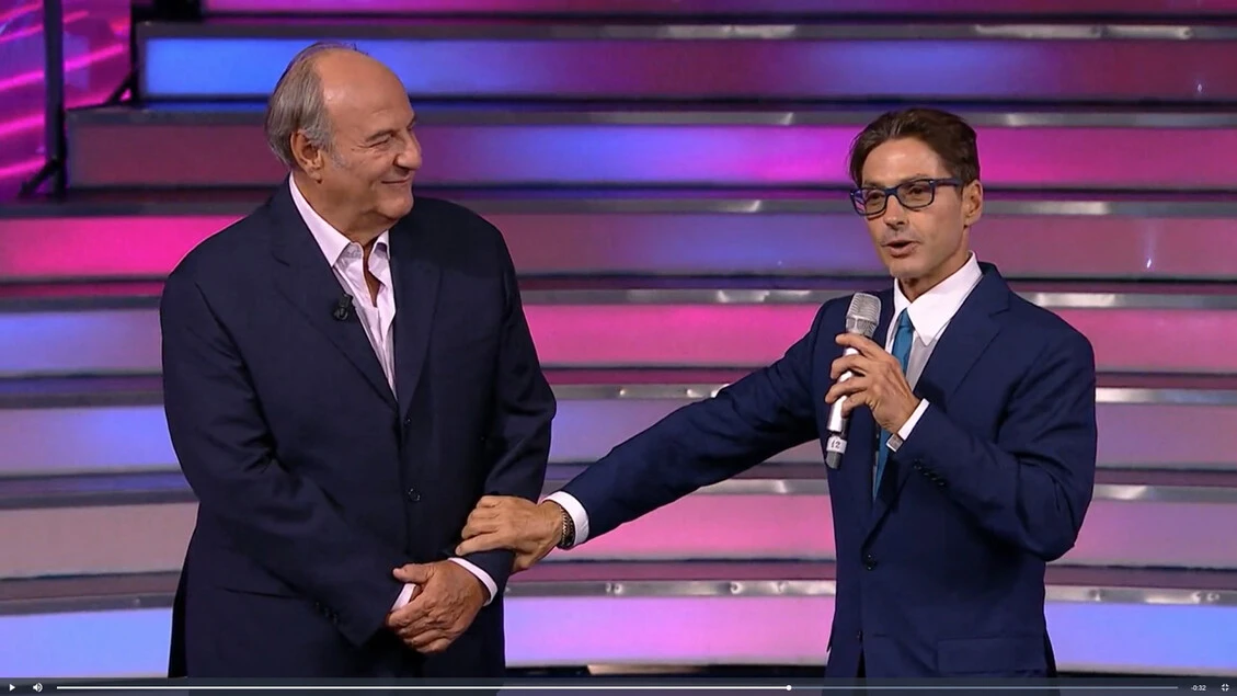 Scotti batte De Martino, il grazie di Pier Silvio Berlusconi