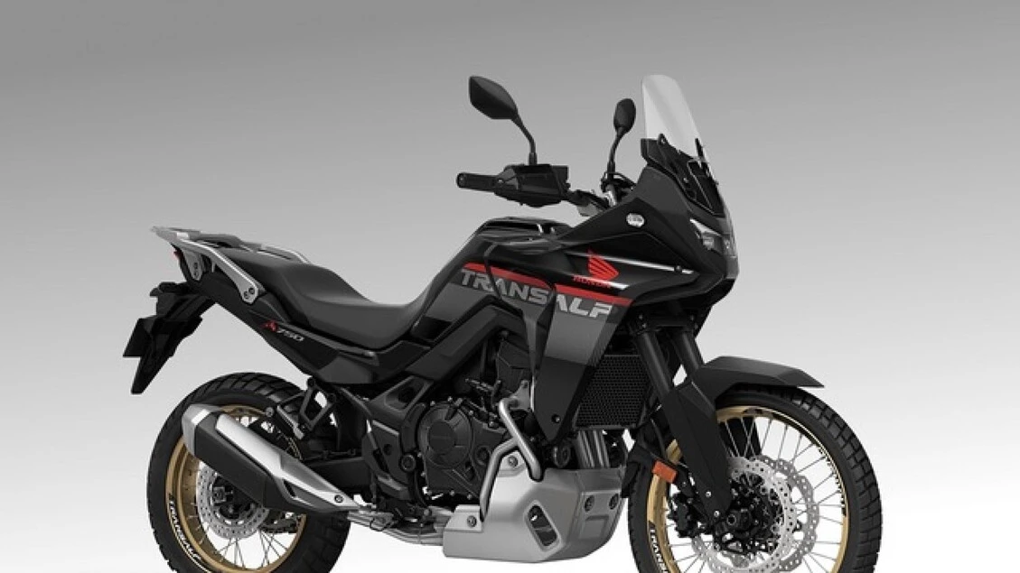 Honda XL750 Transalp reginetta del mercato mid on-off