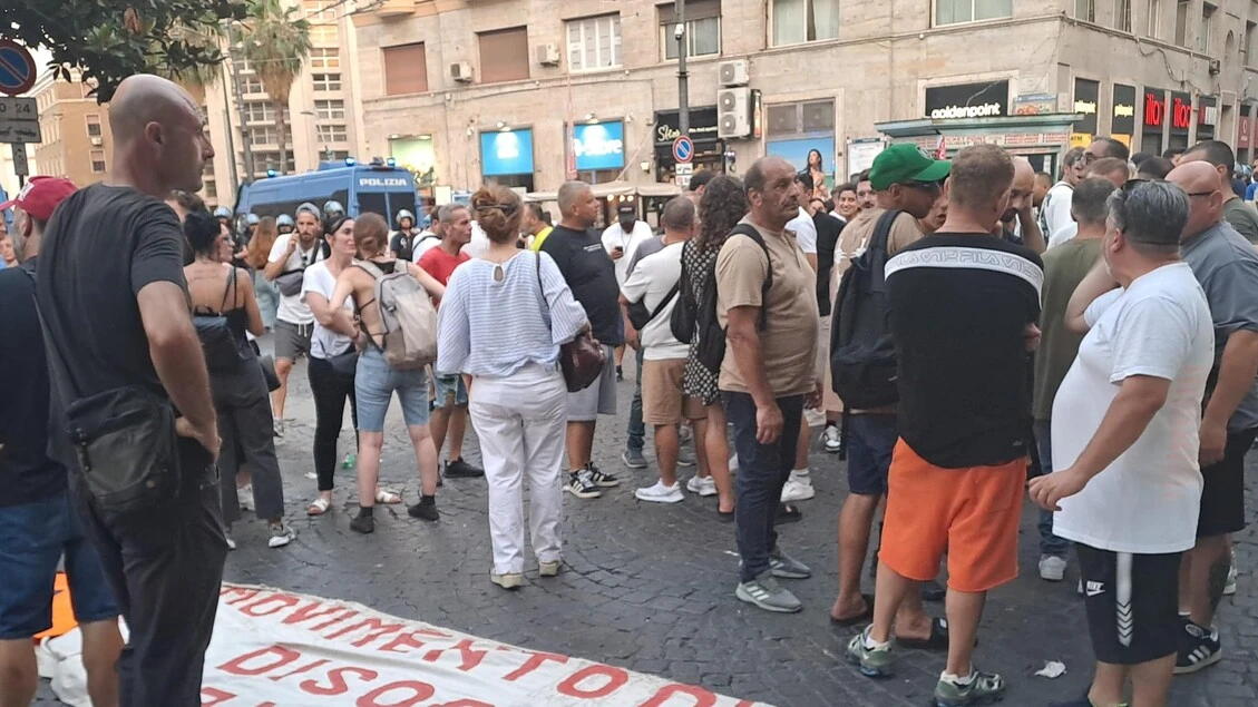 Movimento disoccupati manifesta nel centro di Napoli