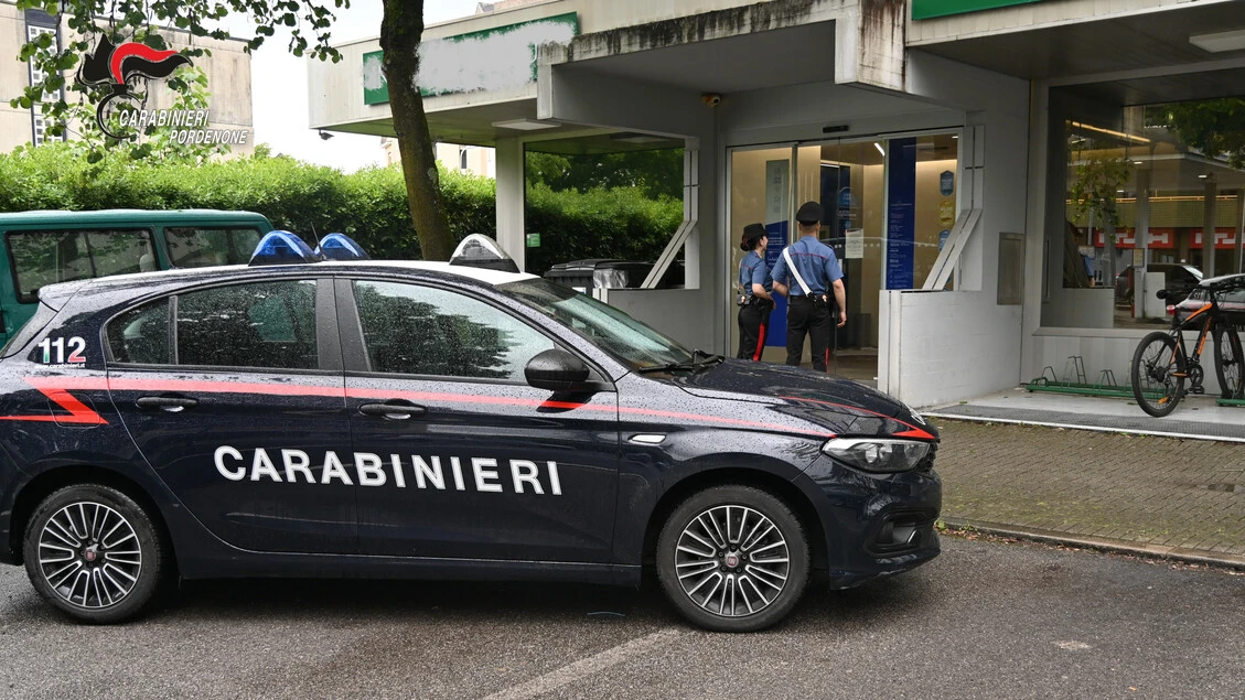 Anziana trova 3mila euro in contanti e li porta dai carabinieri