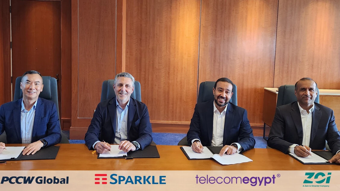 I cavi sottomarini di Sparkle collegano Genova e Hong Kong