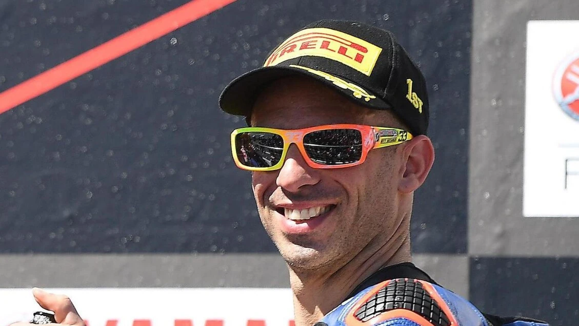 Marco Melandri inaugura la Biker fest international a Lignano