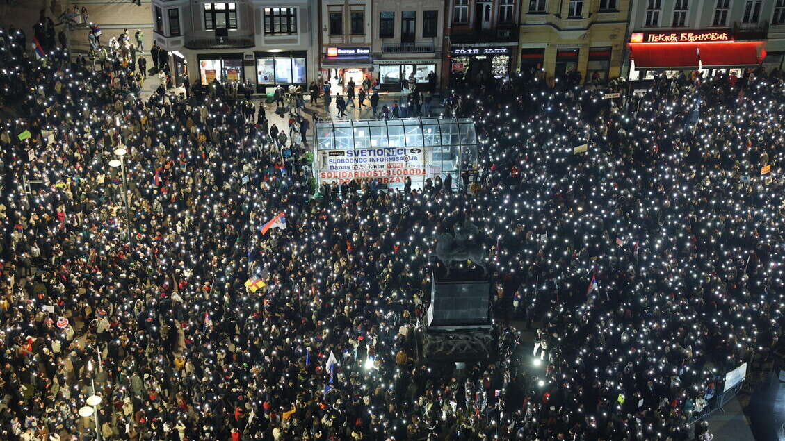 Serbia, conclusa nella notte grande protesta a Nis