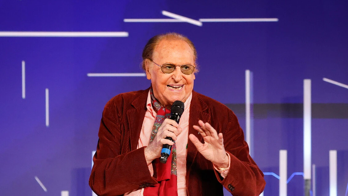 Rai, auguri a Renzo Arbore per i suoi 89 anni
