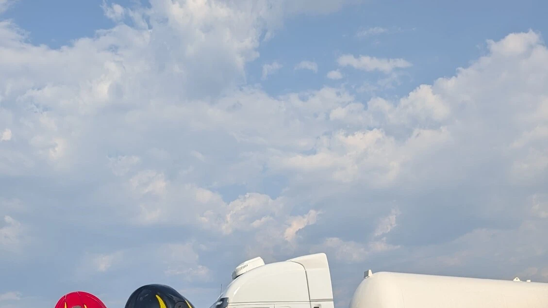 Cisterna a fuoco su A1, code sino a 10 chilometri