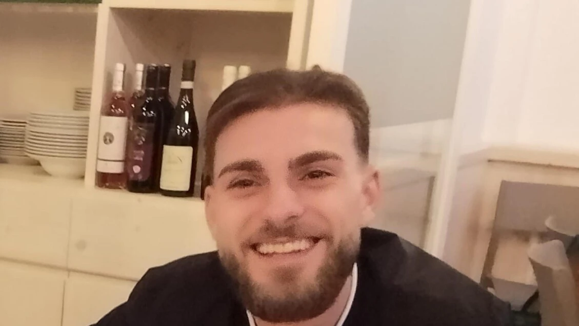 Carbonizzato a Barletta, genitori 'suoi bracciale e collana'