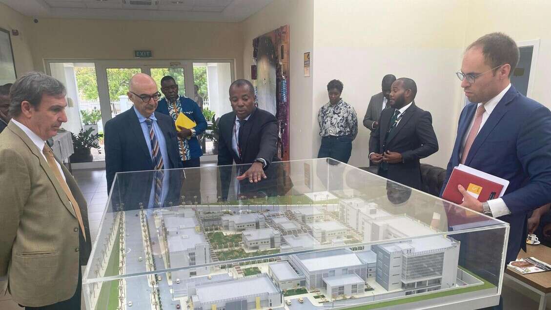 Ambasciatore in Angola visita Politecnico Superiore Luanda