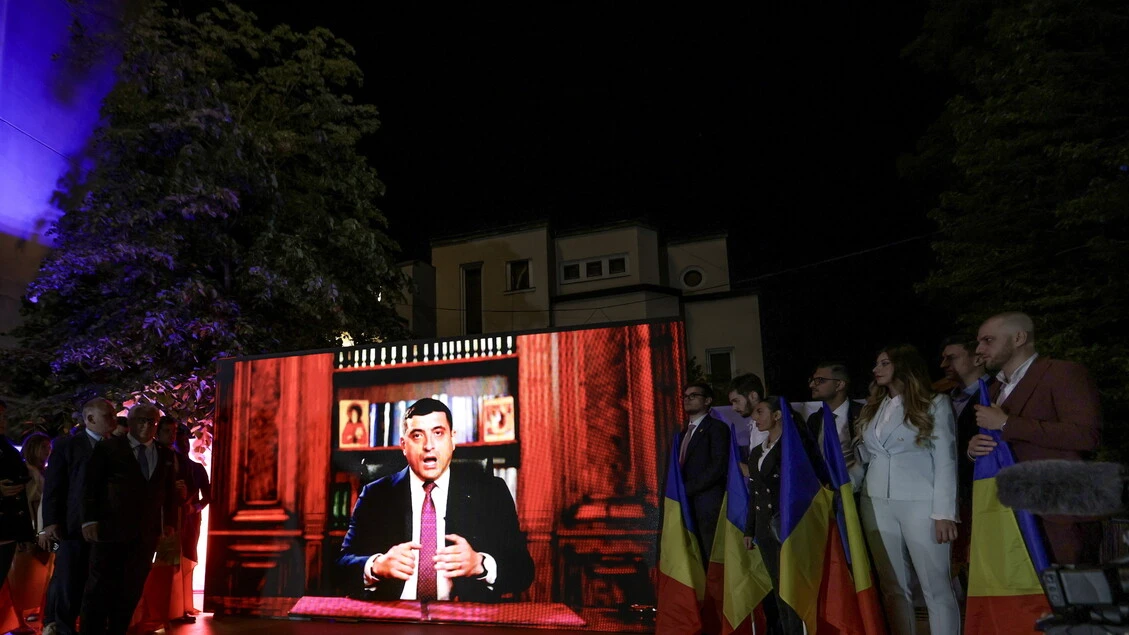 Simion, 'il popolo rumeno ha parlato e si è sollevato'