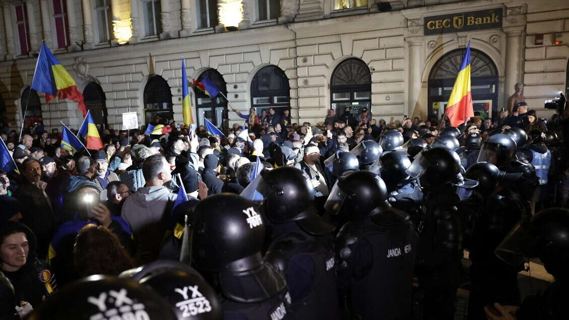 Georgescu escluso da presidenziali romene, Paese nel caos