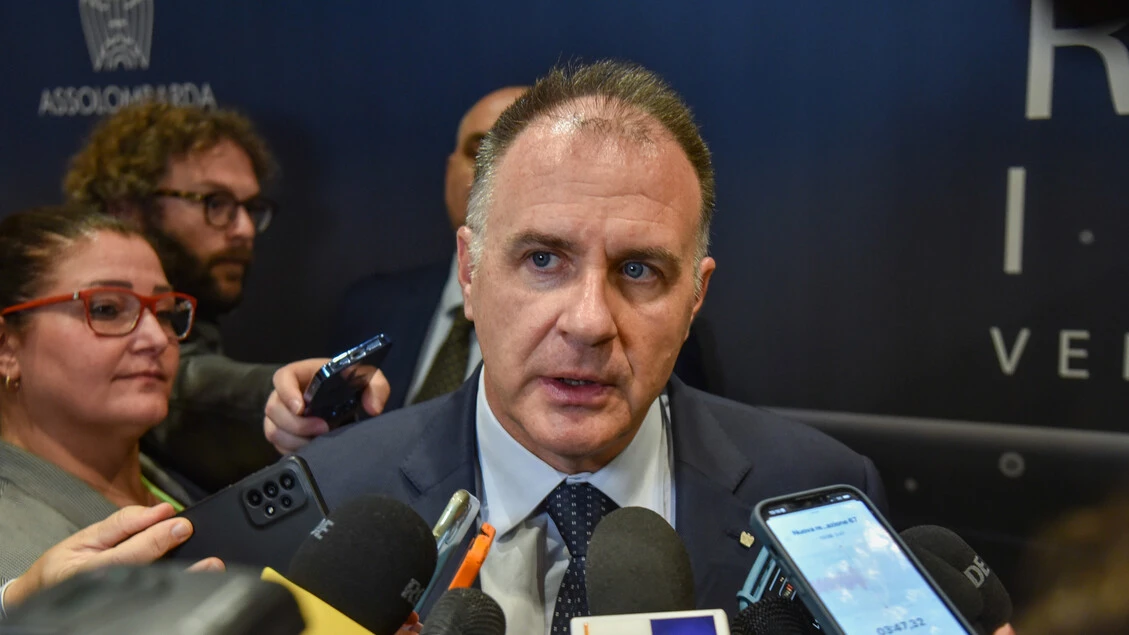 Industriali di Italia, Francia e Germania, 'l'Ue è indietro, agire immediatamente'