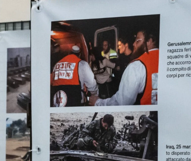 Dalla pellicola allo smartphone, come è cambiato il mestiere del fotoreporter