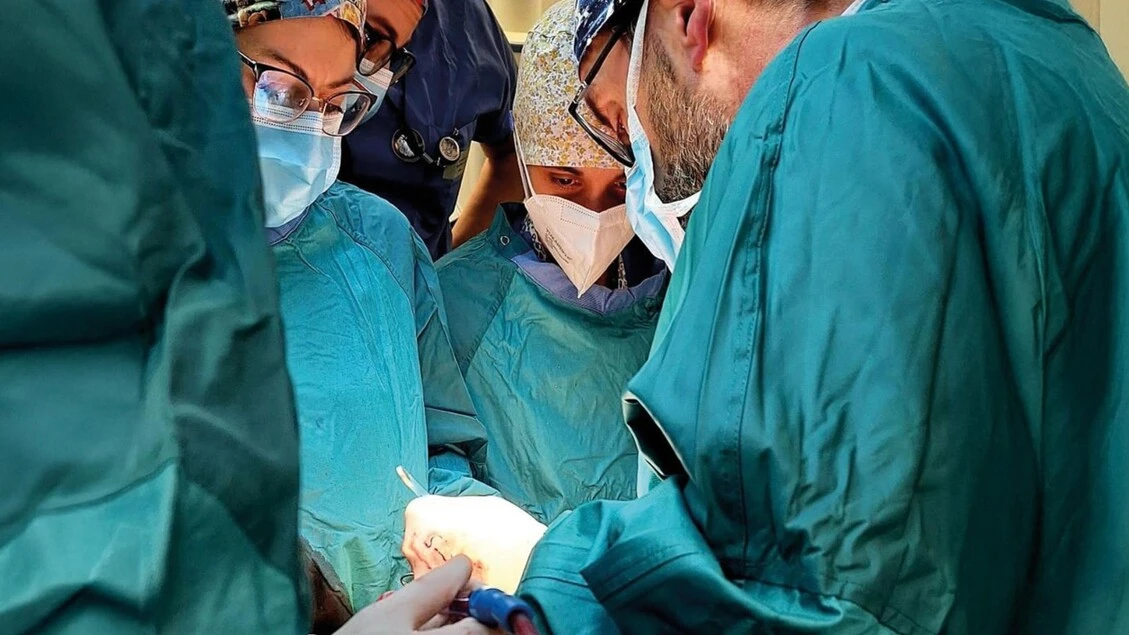 Rimosso un liposarcoma di 40 kg, tra i più grandi mai operati in Europa