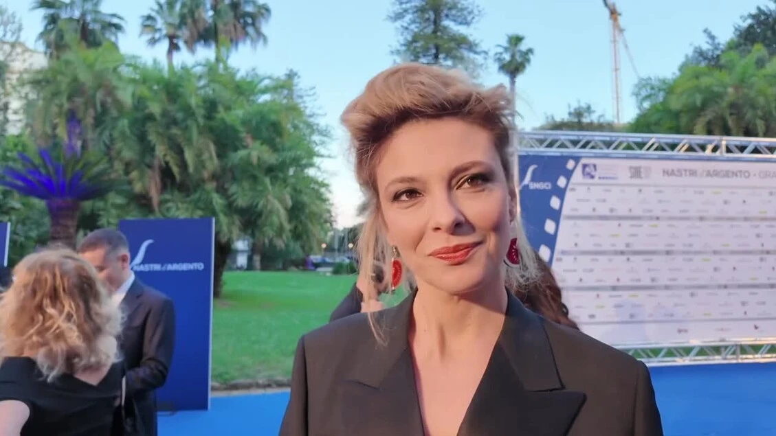 Nastri d'argento alle grandi serie: le star sul red carpet a Roma