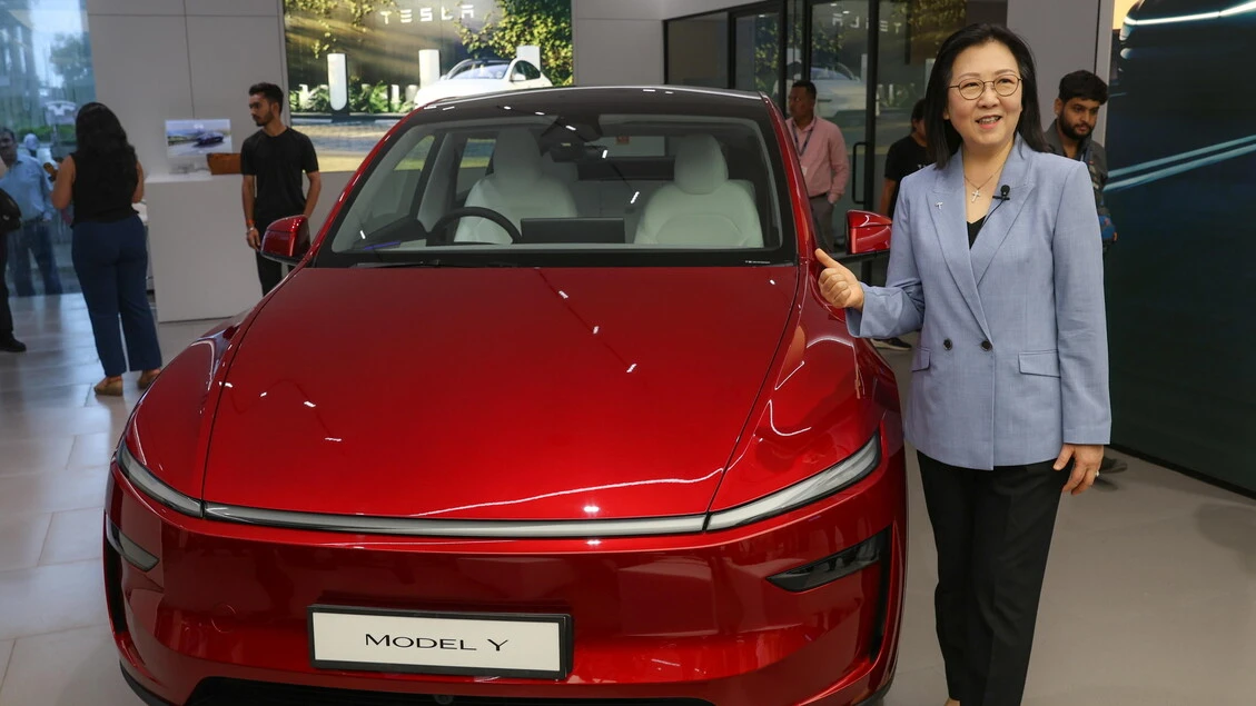 Tesla ha inaugurato il suo primo showroom indiano, a Mumbai