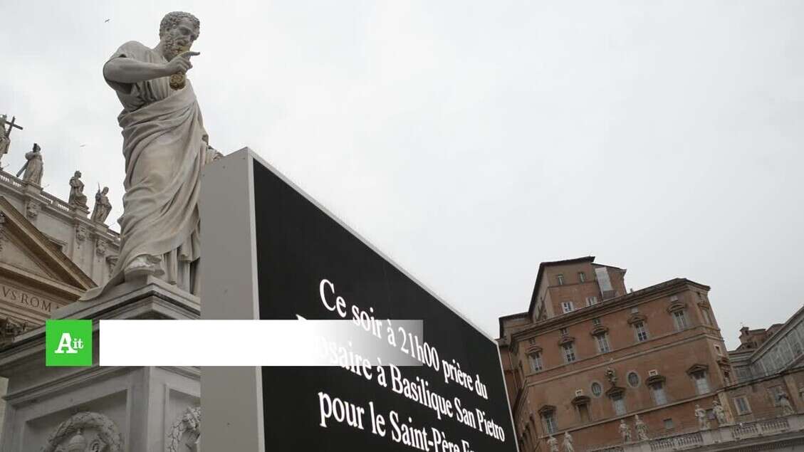 Papa ricoverato, le parole dei fedeli in piazza San Pietro