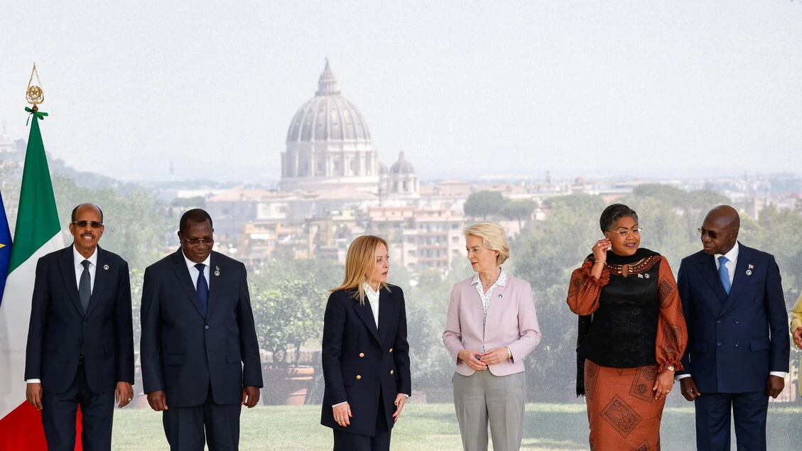 Meloni lancia iniziativa per abbattere debito dell'Africa