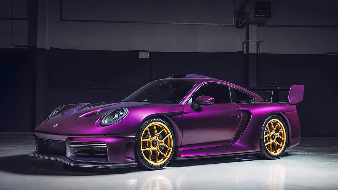 Presentata in Gb la GT Hypercar di RML Group numero 1 su 39