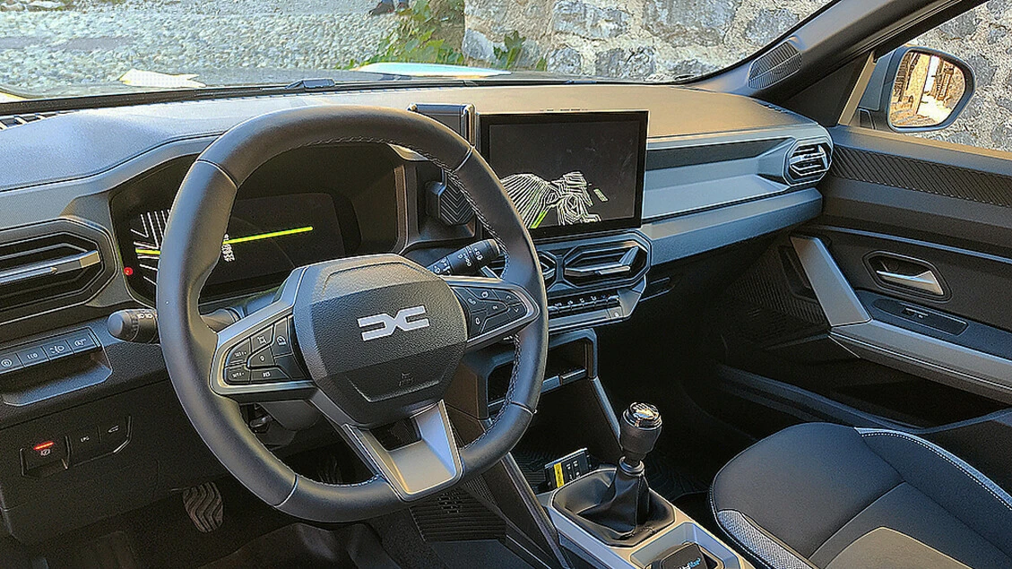 Dacia Bigster, ci guadagna con la doppia alimentazione