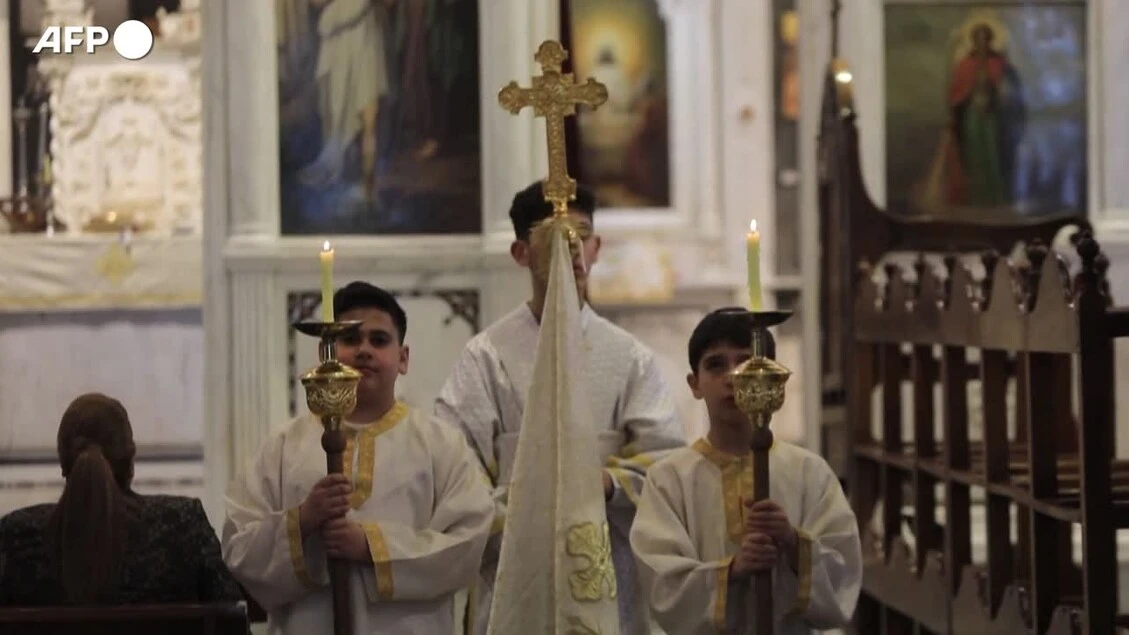 Siria, i cristiani celebrano la prima Pasqua dopo la caduta di Assad