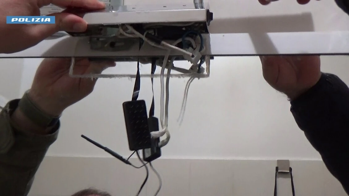 Spy-cam negli appartamenti, chiesti domiciliari al proprietario