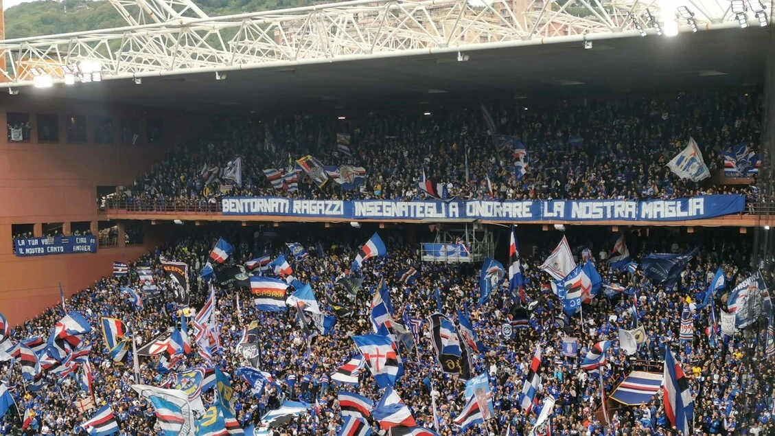 Il rientro triste della Samp, all'alba per evitare i tifosi