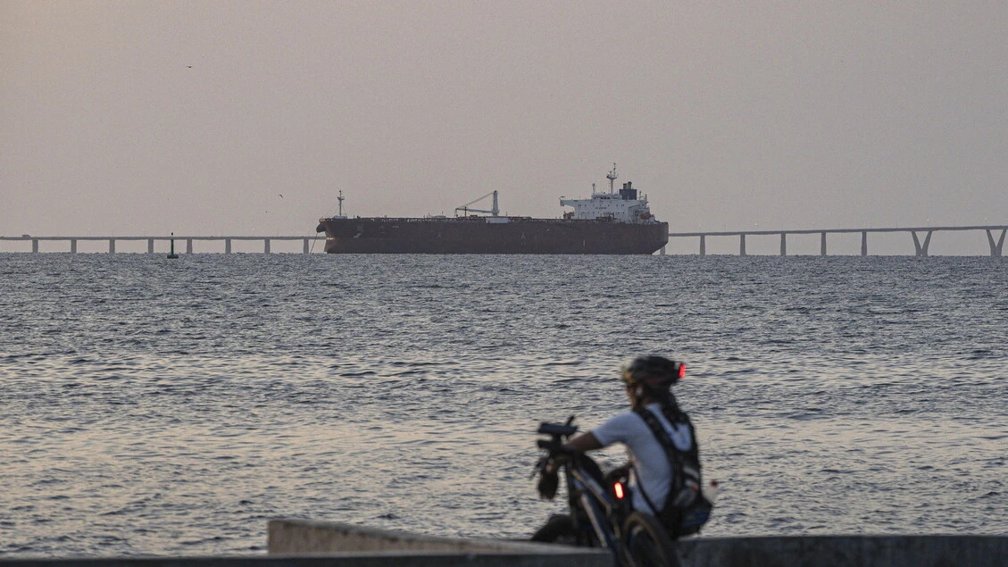 Rally del petrolio, Brent supera 70 dollari ai massimi da settembre