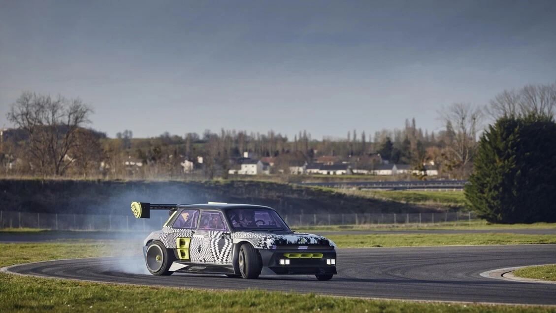Renault 4 e Renault 5 Turbo 3E presenti a Goodwood