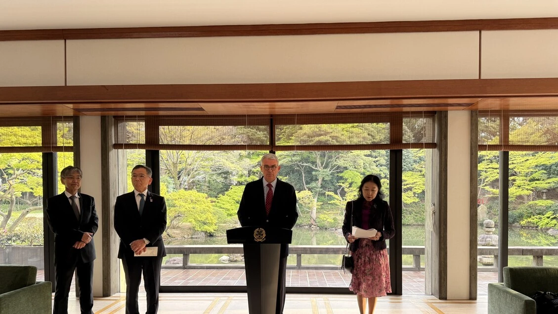 All'Ambasciata d'Italia a Tokyo le rose di Fukuyama
