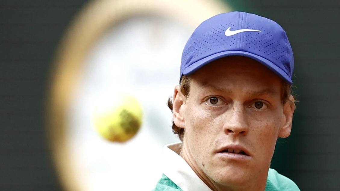 Roland Garros: in campo inner-Bublik, azzurro vince il primo set 6-1 LIVE
