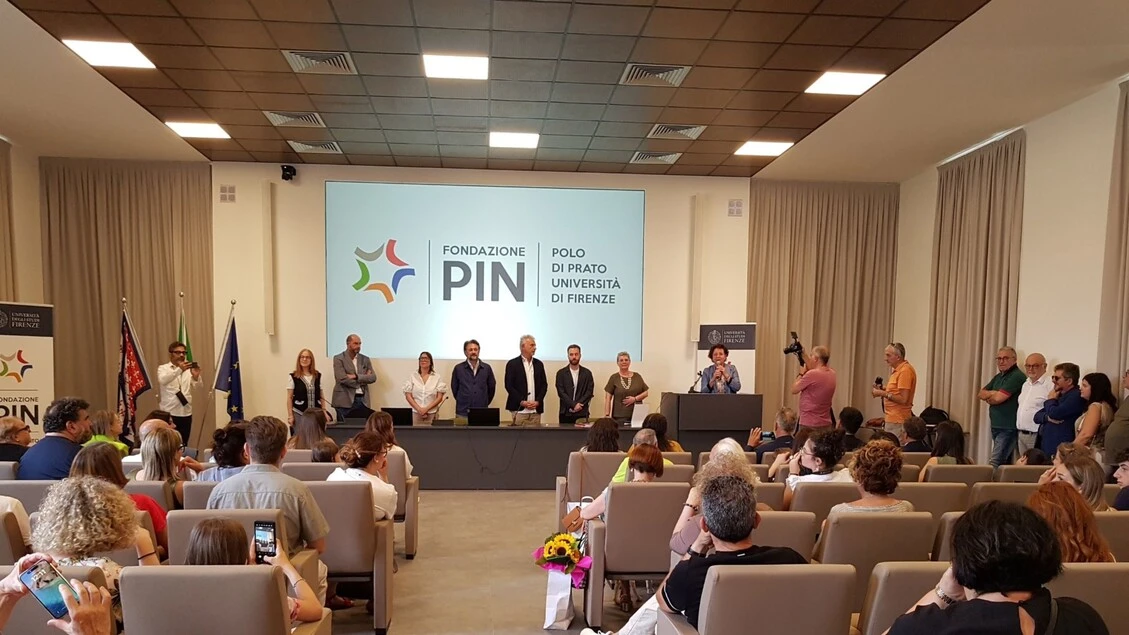 Primi laureati corso triennale Unifi in design, tessile e moda