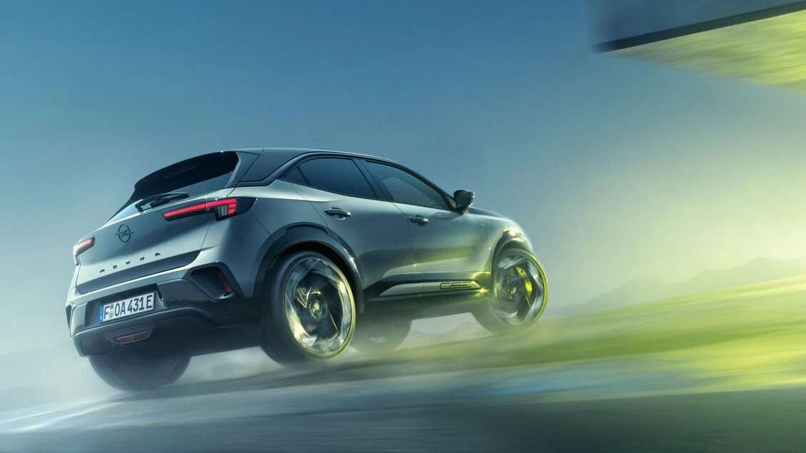 Opel con la gamma elettrica e sportiva all'Auto Zürich 2025