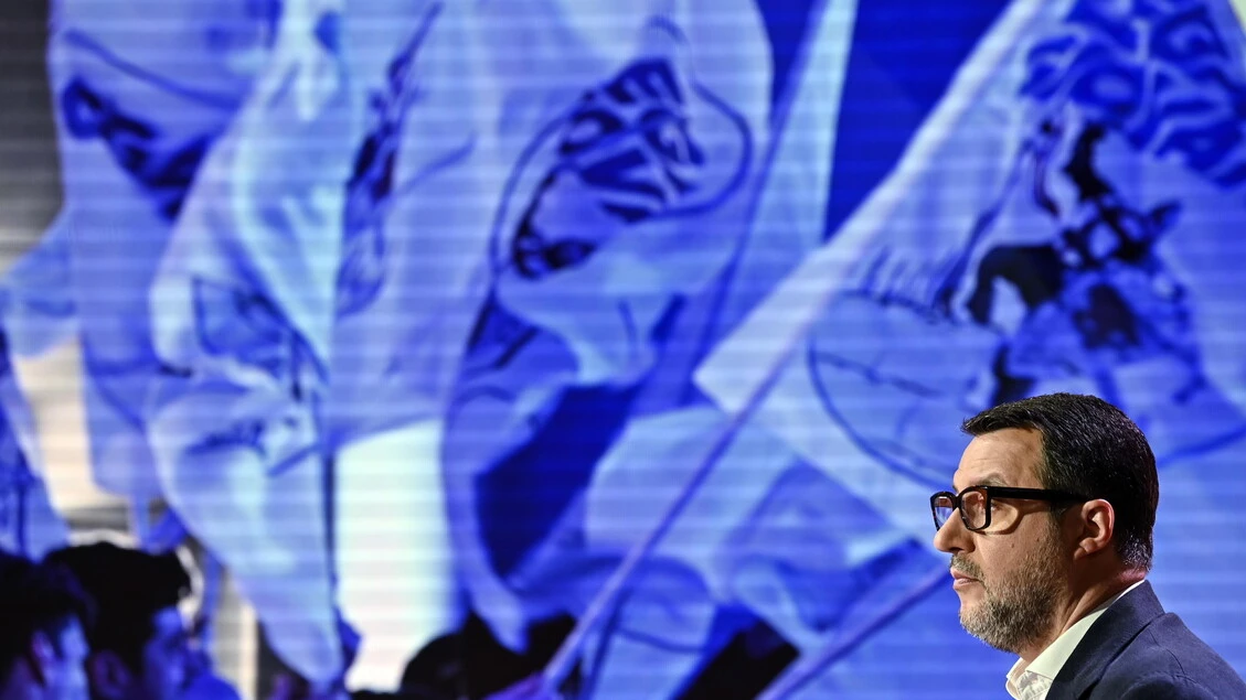 Mozione Lega anche contro piano riarmo, 
