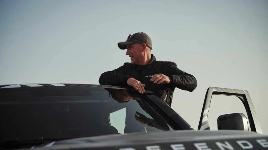 Defender Dakar D7X-R, test in Marocco con Peterhansel