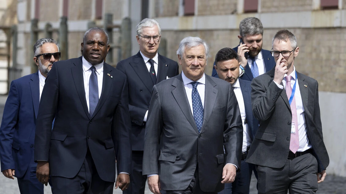 Tajani: 'Meloni andrà da Trump a schiena dritta'