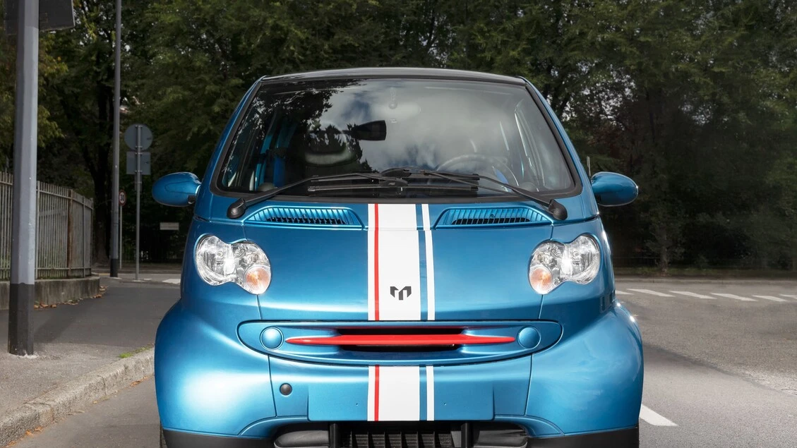 Smart For Two by Newtron: prima auto rigenerata 100% elettrica