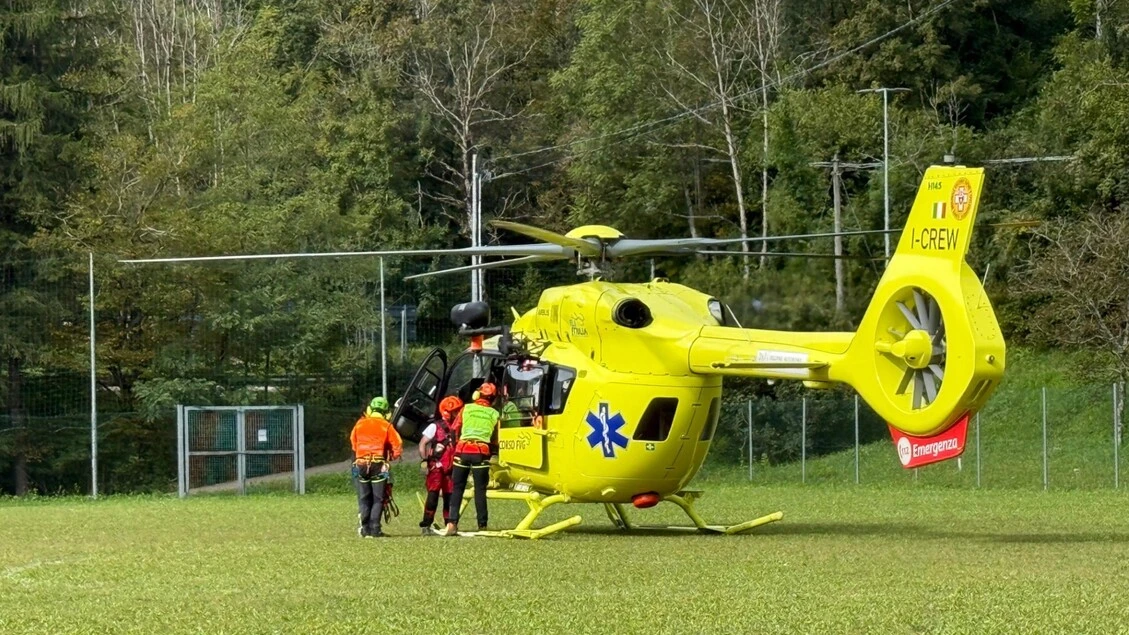 Precipitano per 30 metri da una parete, 2 morti in Friuli