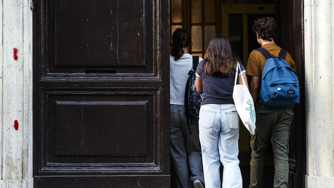 'Uno studente su tre vive in comuni senza scuole superiori', indagine