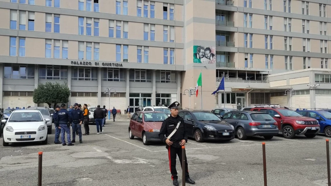 Morto in rissa in spiaggia, disposto carcere per 5 arrestati