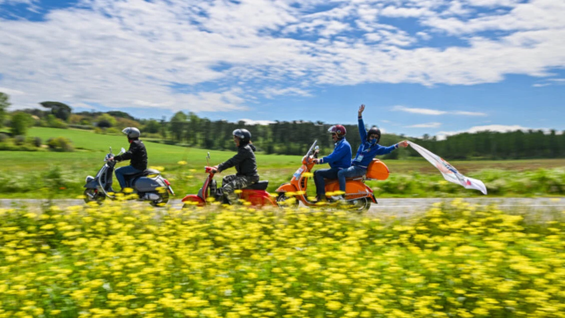 Tutto pronto per i Vespa World Days 2025 a Gijon