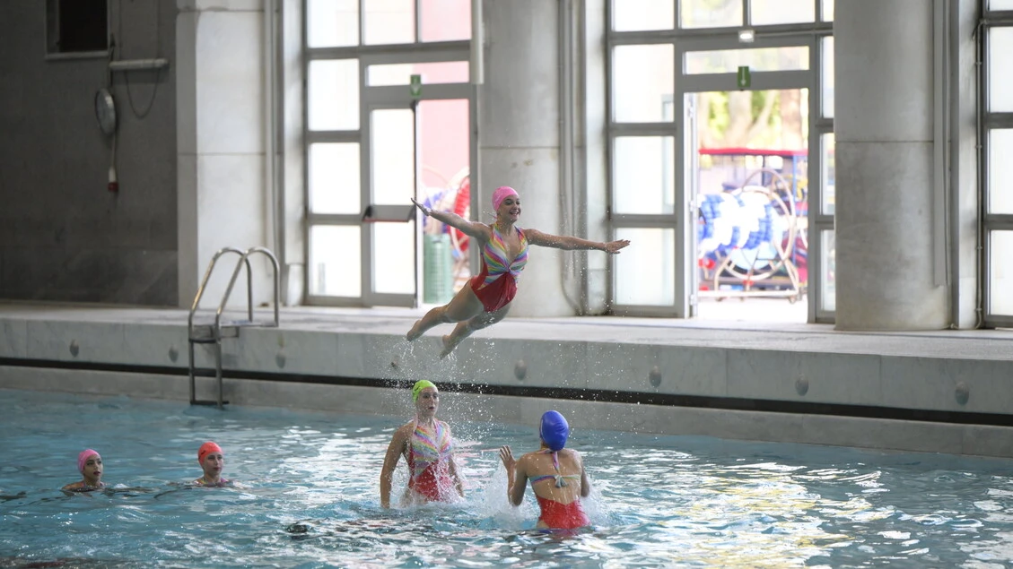 Fashion-show sul bordo piscina del Coni per Flavia Padovan
