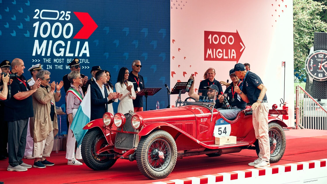 Alla 1000 Miglia 2025 trionfa ancora la coppia Vesco-Selvinelli