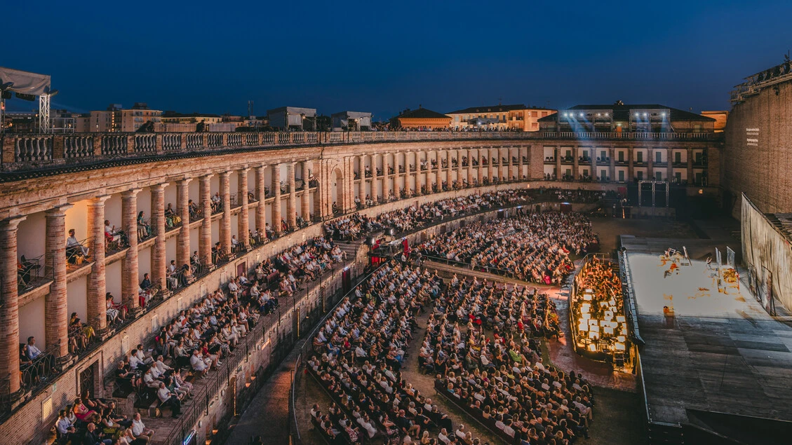 Macerata Opera Festival al via con la prima di Vedova Allegra